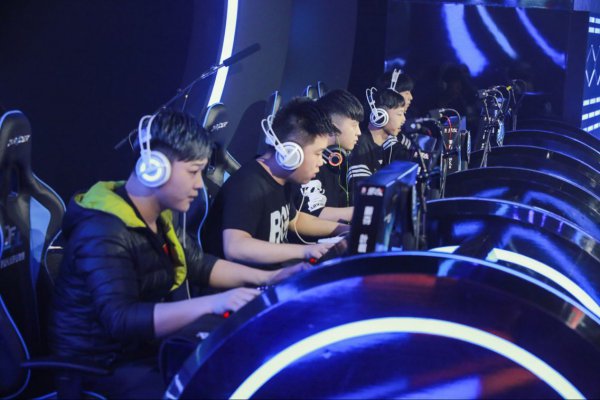 正朝着更加 正朝着更加