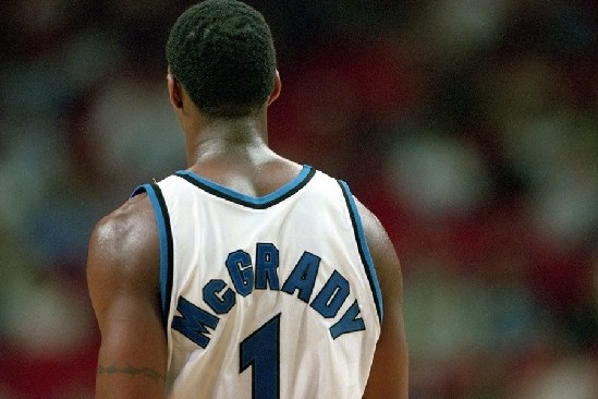 客队中后场 客队中后场